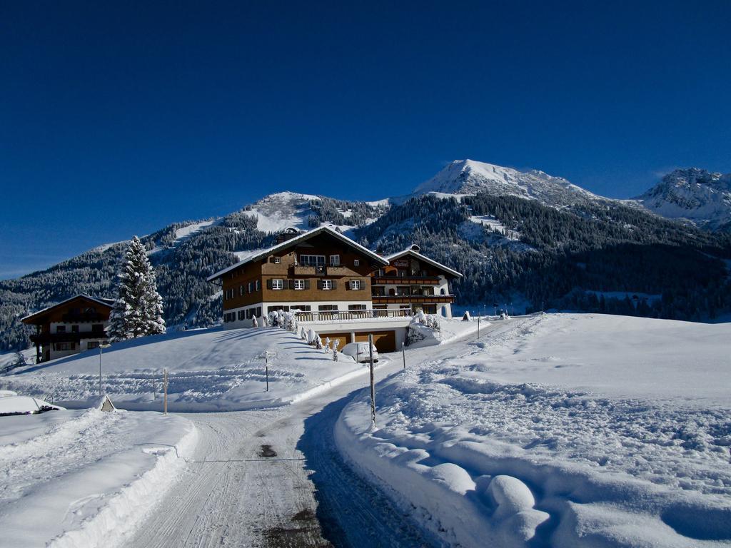 Hotel Gaestehaus Mathies Mittelberg Esterno foto