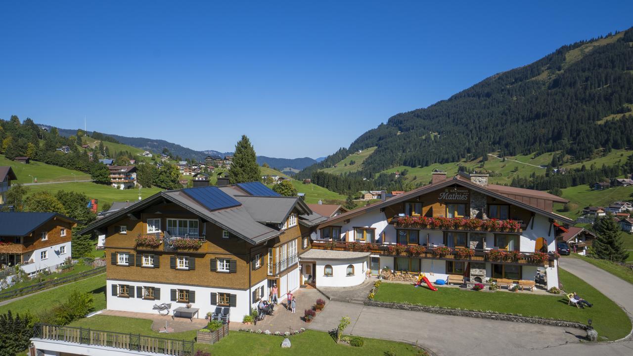 Hotel Gaestehaus Mathies Mittelberg Esterno foto